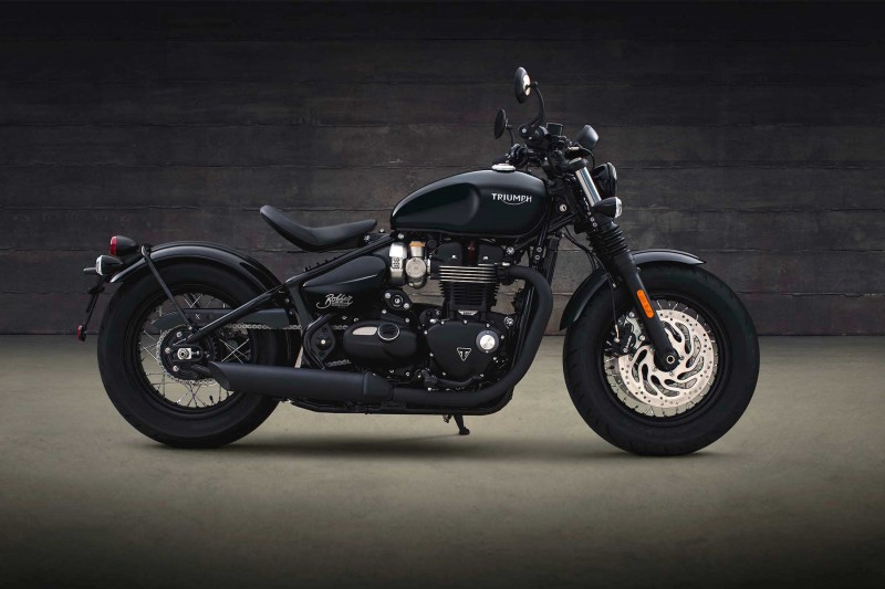 Triumph Bonneville Bobber Black 